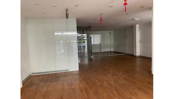 Chính chủ cho thuê tòa nhà mặt tiền 23 Thích Minh Nguyệt, phường 2, quận Tân Bình.
