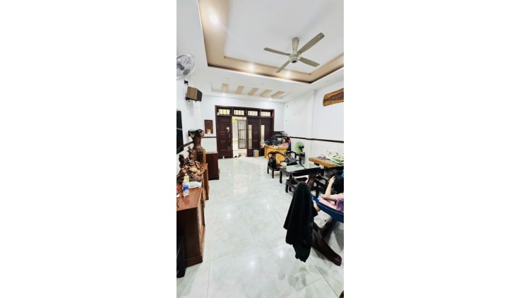 Bán nhà VTKD 8M kế MT Nguyên Hữu Dật quận Tân Phú 88- 5 x 18-4T -10ty2 tl