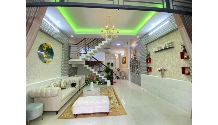 60M2 - NGANG 5 HIẾM- 3 TẦNG - ĐẸP Ở NGAY- PHƯỜNG 16 GÒ VẤP - CHỈ NHỈN 5Đ
