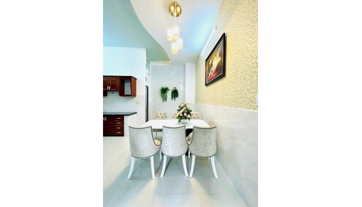 60M2 - NGANG 5 HIẾM- 3 TẦNG - ĐẸP Ở NGAY- PHƯỜNG 16 GÒ VẤP - CHỈ NHỈN 5Đ