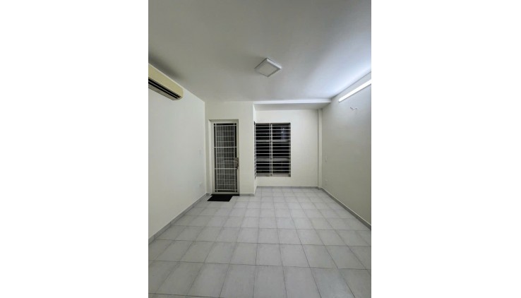 Nhà hẻm xe hơi CMT8, Q.10, 34m2, giá chỉ 6,6 tỷ
