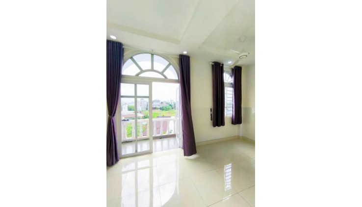 NHÀ NHỎ ĐẸP. KHU HIẾM NHÀ BÁN TT LINH TRUNG 2.99 TỶ.