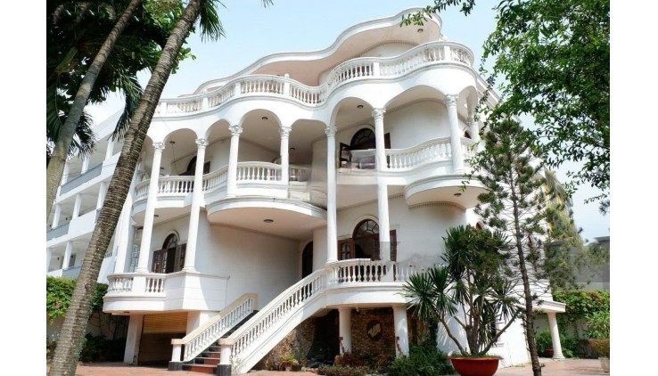 Chính chủ cho thuê Villa mặt tiền số 9 Đặng Hữu Phổ, phường Thảo Điền, Quận 2, thành phố Hồ Chí Minh.