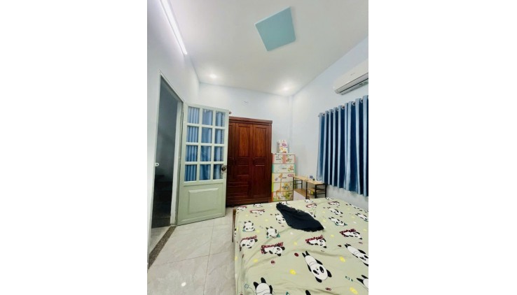 Nhà Bờ Bao Tân Thắng ngay AEON Tân Phú hẻm trước nhà 4m thông 52m2 ,2 Tầng 4 tỷ 150