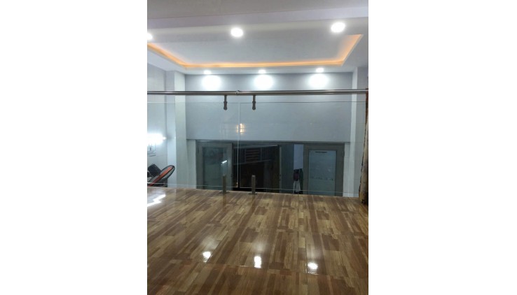 Nhà Mặt Tiền Đường Phùng Văn Cung, Quận Phú Nhuận, Giá 4.9 Tỷ