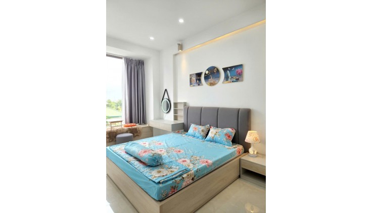 Cần tiền cho con đi học, bán gấp Căn shop the Midtown M8, nhà đã làm full nội thất 2pn, 8 tỷ.