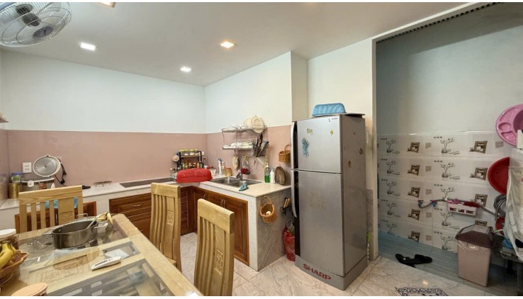 BÁN NHÀ GÒ VẤP, MẶT TIỀN HẺM XE TẢI THÔNG, 76M2, GIÁ TỐT.