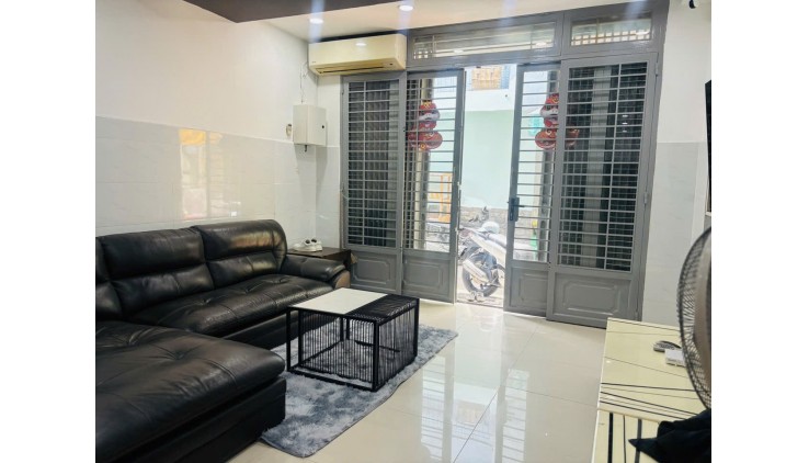 BÁN NHÀ NI SƯ HUỲNH LIÊN TÂN BÌNH 44m2- 2 TẦNG 2PN HẺM 3.5M GIÁ 6.7 TỶ