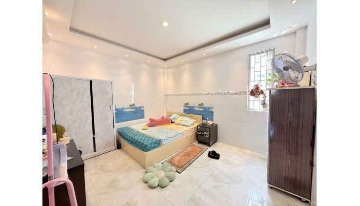BÁN NHÀ 4 TẦNG BTCT– 60m2- SÁT MẶT TIỀN KÊNH TÂN HÓA–NHỈNH 6 TỶ