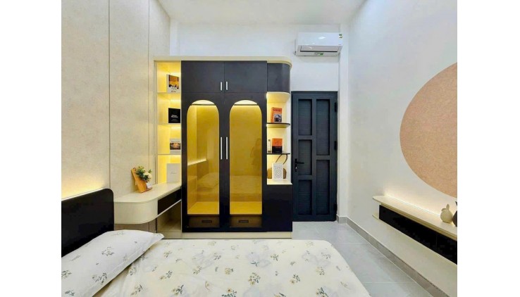 Bán nhà 2 tầng, 31m², 3.92 tỷ, Gò Vấp, Nguyễn Văn Khối