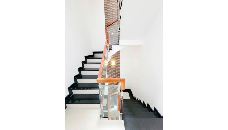 ĐI NÁT PHÚ NHUẬN - KG CÓ CĂN THỨ 2 - 5 TẦNG - 6PN LỚN - BTCT - HXH NGỦ NHÀ - PHAN ĐÌNH PHÙNG - P3 PHÚ NHUẬN - BÁN 11 TỶ - TL