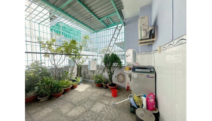 Bán nhà MT(4x12) Bùi Minh Trực 3 lầu phường 5 quận 8 chỉ nhỉnh 13 tỷ
