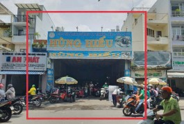**Bán nhà hẻm 4M ngay ngã tư Cao Đạt và Trần Bình Trọng P1 Q5
