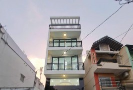 *Nhà bán đường Hoà Bình Phường 5, Quận 11, 5 Tầng-70m2 Ngang Hiếm 5.2mX13.5)10.7Tỷ TL