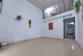 Bán nhà cấp 4 có lửng 56m2 ( 4*15 ) sát mt Hà Thị Khiêm Q12 - Ngay cầu vượt Quang Trung , hẻm 3 gác - 3 tỷ nhỉnh 0932030061