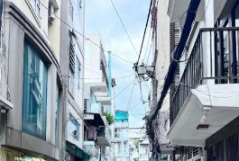 Nhà hiện đại - Q10 hòa hảo - HXH 4m Thông - 3 TẦNG
