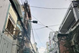 Nhà Hẻm Ôtô Sát Mặt Tiền Đường Thích Quảng Đức Phường 5 Quận Phú Nhuận.