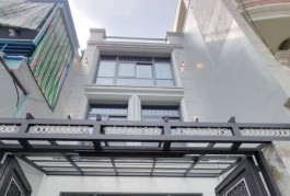 Nhà Siêu Phẩm Ôtô Ngủ Trong Nhà Đường Hòa Hưng Quận 10 Phường 13.