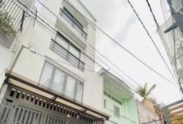 GẦN ĐHCT - HXH ĐỖ CỬA - 60M NGANG 5 - 2 TẦNG - 5PN - SẴN DÒNG TIỀN NHỈNH 5 TỶ