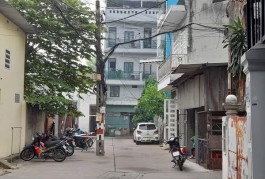 LÊ TRỌNG TẤN - NHÀ C4 2 TẦNG -  98M NGANG 4.4 NỞ HẬU - HẺM TẢI THÔNG CHỈ 6.x TỶ