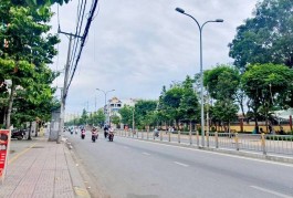 Mặt tiền Tạ Quang Bửu 4x16 đúc 5 tầng sổ riêng chỉ 17 tỷ 5