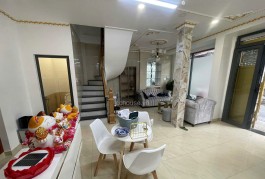 Cho thuê nhà MT 210A Nguyễn Khắc Nhu, Phường Cô Giang, Quận 1