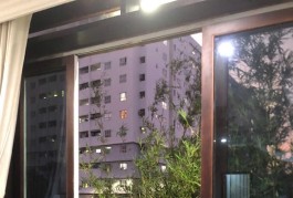 CHO THUÊ NHÀ Diện tích 200m2. Phù hợp cho gia đình hoặc nhóm bạn bè. Có 3 phòng ngủ, 4 nhà về sinh