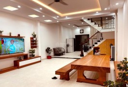 Mặt tiền 120m2 4 tầng BTCT kiên cố, ngang khủng 6mx20m đường rộng 10m chỉ nhỉnh 10 tỷ