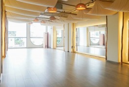 Bán khách sạn 133-135 Calmette, Phường Nguyễn Thái Bình, Quận 1