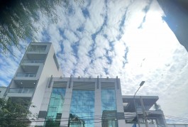 Cho thuê tòa nhà MT 112 Ngô Quyền, Quận 5 DT 12x20m Giá 150tr/th