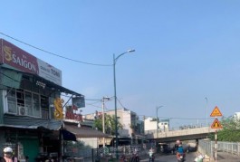 Mặt tiền kinh doanh DT 132m2 ngang 8m ngay cầu Nguyễn Tri Phương Quận 8, chỉ 6,5 tỷ TL