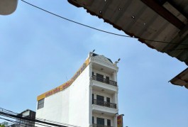 Bán 5 tâng góc 35 Bến Lội P. Bình Trị Đông A, Quận Bình Tân. DT 5.5x27m , hdt 30 triệu giá 11.9 tỷ