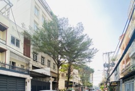 Bán nhà căn Góc Lam Sơn - Phan Đăng Lưu - 18x10m, 2 Tầng cũ, 1 đời chủ, giảm 39.9 tỷ.