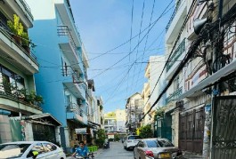 bán nhà hẻm 109 Dương Bá Trạc 5.3x10 nở hậu chỉ 12 tỷ 5