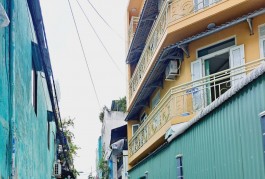 Lê Văn Quới gần ngã tư 4 xã giápTân Phú hẻm 5m xe hơi vào nhà 44m2,3Tầng 4tỷ