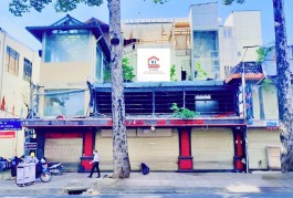 Nhà GÓC 2MT: 53 Nguyễn Trãi, Phường 2, Quận 5, TPHCM. Giá 18.000$