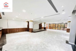 Cho Thuê Nhà Mặt Tiền 100 Nguyễn Du, Phường Bến Nghé, Quận 1, TPHCM.