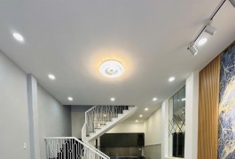 CHỈ HƠN 4 TỶ - NHÀ ĐẸP Ở NGAY 40M2 - 2 TẦNG - NGAY CHỢ TÂN TRỤ - TÂN BÌNH