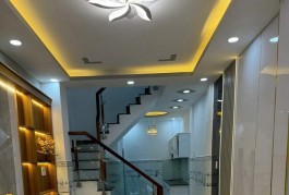 Bán nhà riêng Bùi Minh Trực 2 tầng 2 pn 2 wc Phường 5 quận 8 chỉ nhỉnh 4 tỷ