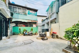 4.75 tỳ- 44m2- bán nhà 2 tầng mới full NT- 4PN ngay ngã 5 Bình Hòa- Nơ Trang Long