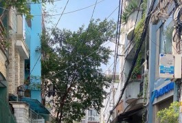 HIẾM BÁN 8.3 TỶ - HẺM XE HƠI - 6M - 45M - 3 TẦNG - PHAN XÍCH LONG - CHÍNH CHỦ GẤP BÁN - 2PN 3WC - HÀNG CỰC HIẾM - DÂN TRÍ TL