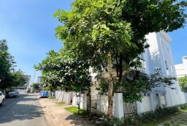 Bán biệt thự lô góc, Mega Village Khang Điền, 148m2, 3 tầng, 5 phòng ngủ, nội thất đẹp, giá 13 tỷ bớt lộc