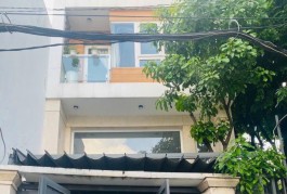 HẺM XE TẢI THÔNG - FULL NỘI THẤT - NGANG HIẾM 5M - P16 GÒ VẤP - 4 TẦNG - CHỈ NHỈN 8TỈ