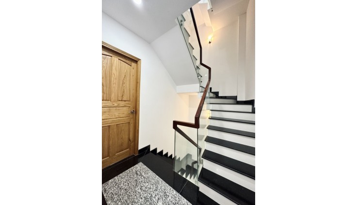 BÁN NHÀ 70M2, 4 TẦNG, 7 PN, TRẦN BÌNH TRỌNG, P.5, BÌNH THẠNH, GIÁ 8.8 TỶ