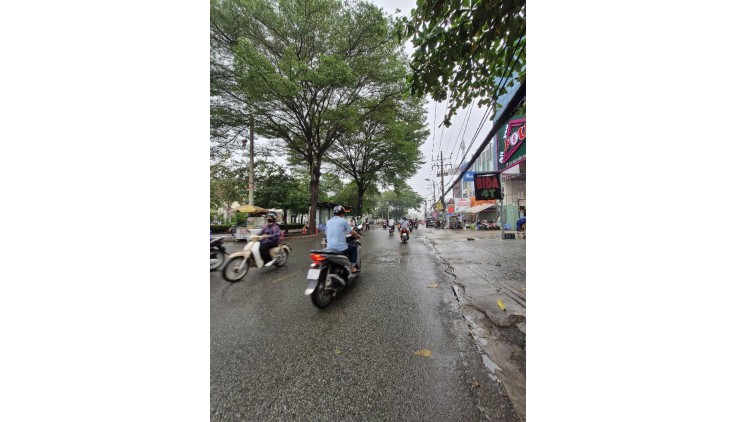 Bán nhà mặt phố Nguyễn Duy Trinh, Q.2, 518m², 80 tỷ, sổ đỏ