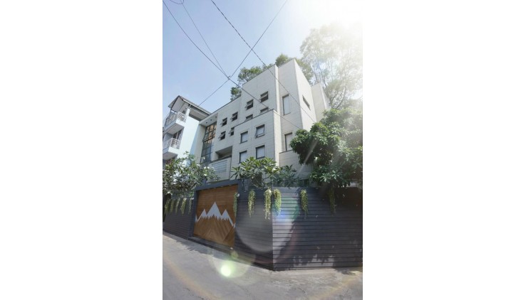 SIÊU CHDV 36 PHÒNG - THU NHẤP HƠN 3 TỶ - THANG MÁY + HẦM ĐỂ XE - PCCC 2025