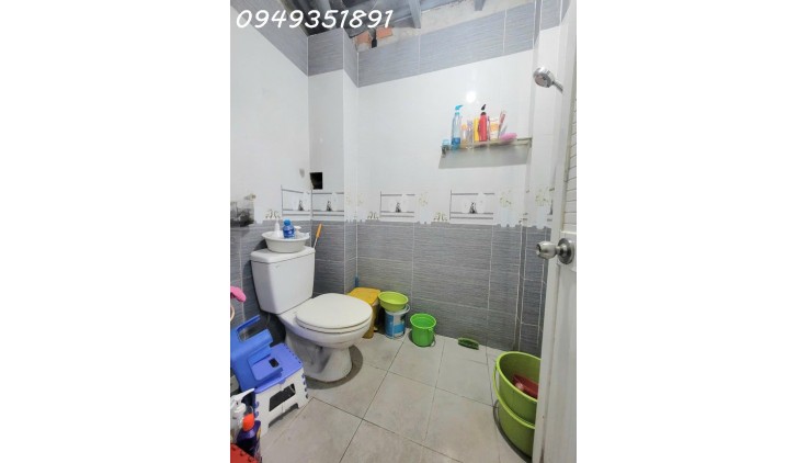 NHÀ CHDV 104M2 NGANG 5M 2TẦNG SHR HOÀN CÔNG ĐỦ GIÁ 9,95 TỶ