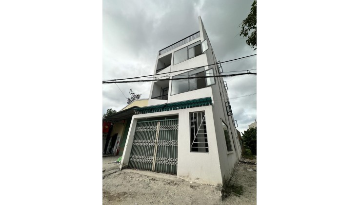 THẠNH XUÂN 40 - GÓC 2MT - THÔNG - CĂN HỘ D.VỤ- NHÀ LỚN-10 PHÒNG - 93,2m2 thổ cư -7,45 tỷ
