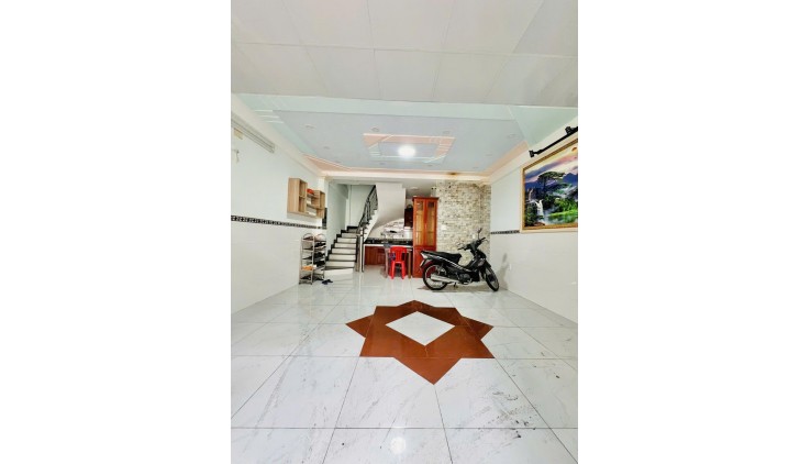 ‼️Bán Nhà Ngon 5Tầng,Mới Đẹp Ở Luôn,Ôto Sát Nhà Lãnh Binh Thăng
Ngang Hiếm 4.7m 5Tỷ Hơn.