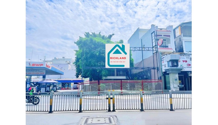 Cho Thuê Nhà GÓC 2MT:462 Luỹ Bán Bích - Q.Tân Phú. 12x41m, 2 tầng_Giá 150 Triệu